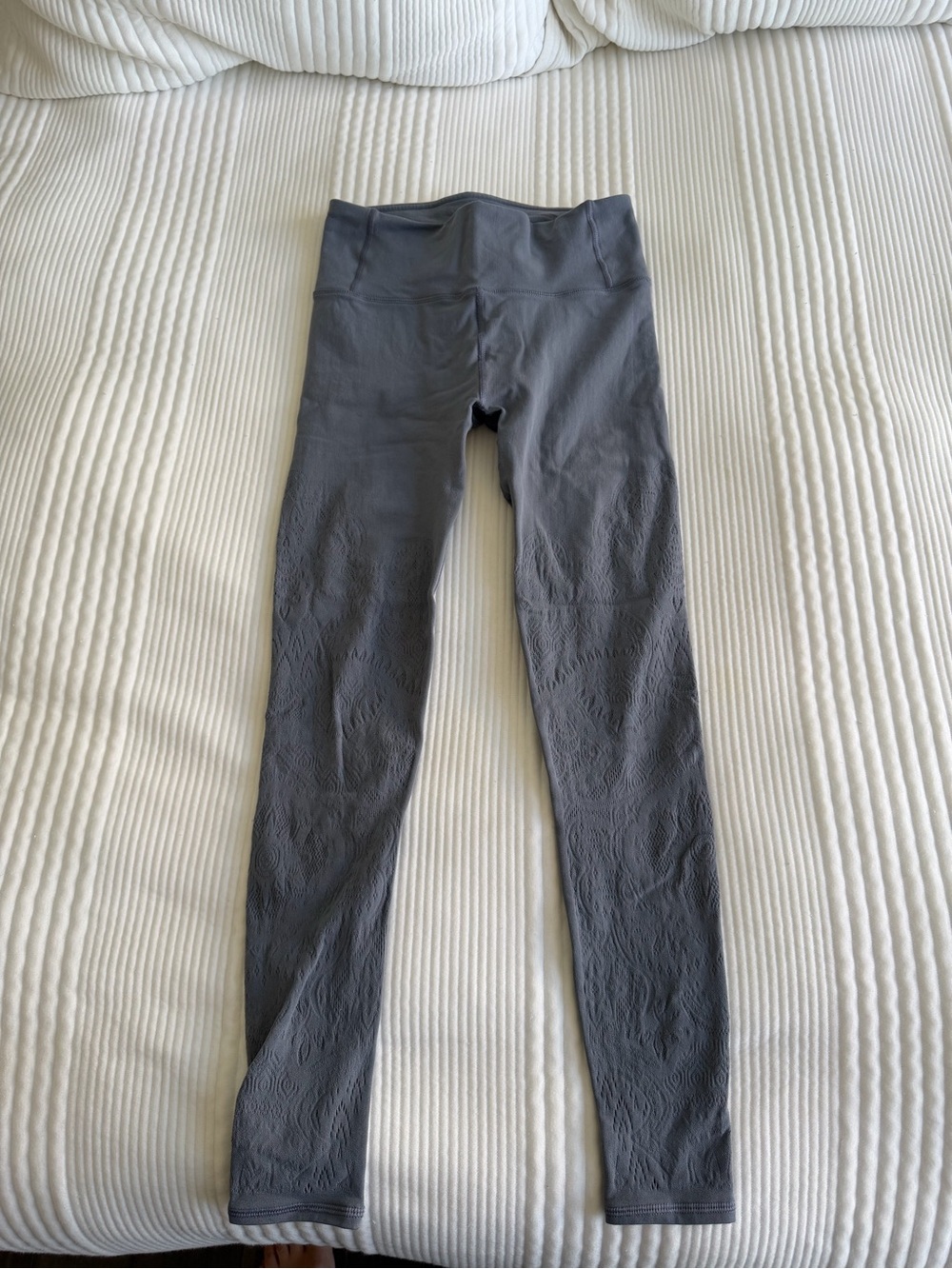 lululemon light gray/purple high rise leggings